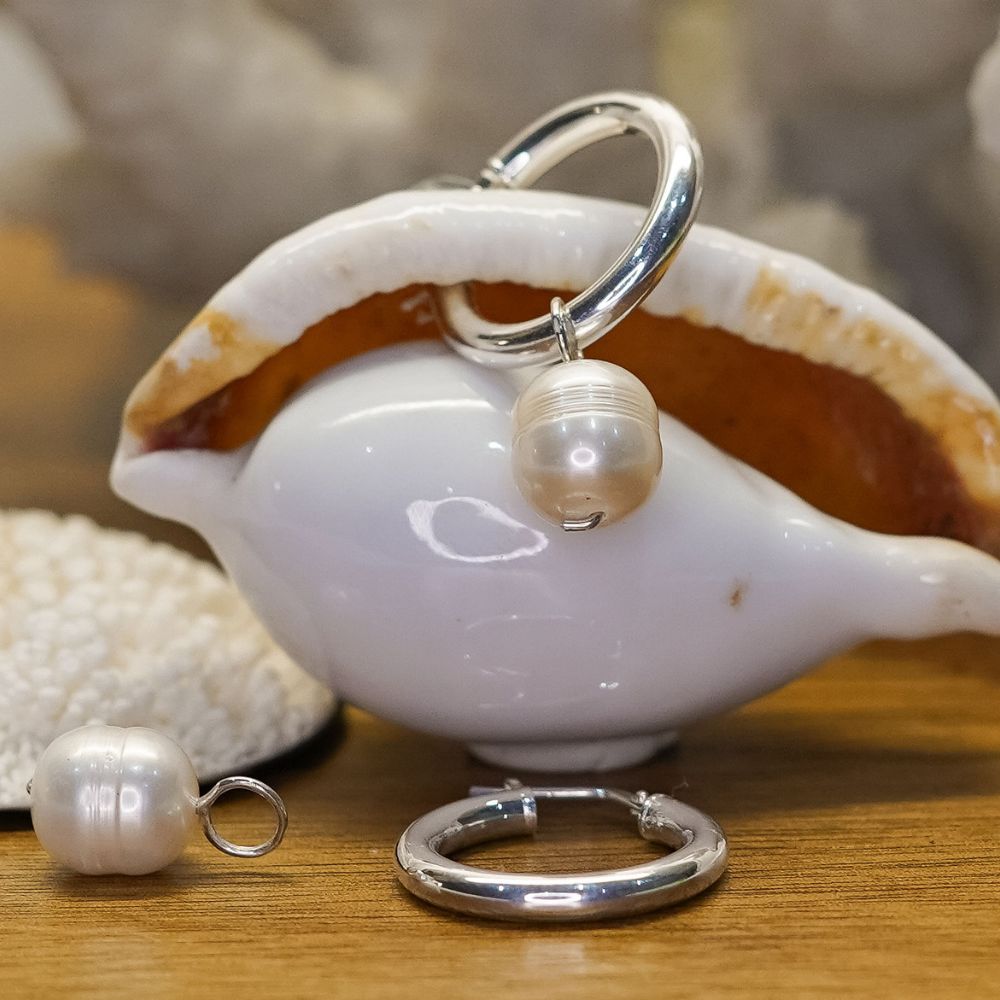 Olive Coral Coral Chunky Hoop + Pearl Charms (2) Olive Coral Coral Chunky Hoop + Pearl Charms (2)