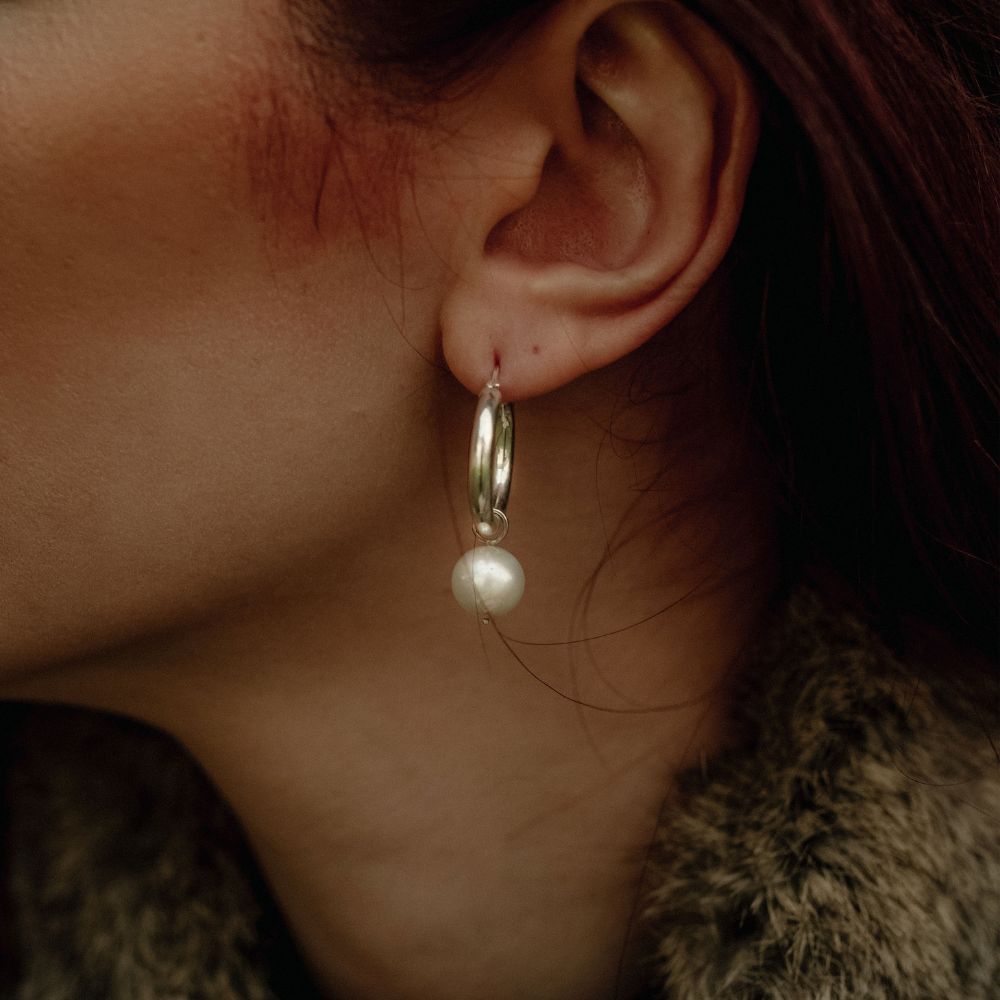Olive Coral Coral Chunky Hoop + Pearl Charms (4) Olive Coral Coral Chunky Hoop + Pearl Charms (4)